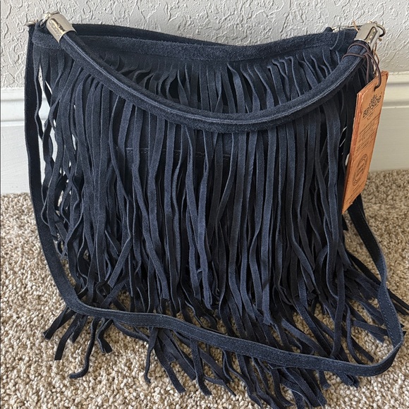 New Bayside84 Premium Italian Suede Fringe Crossbody Bag - Picture 2 of 9